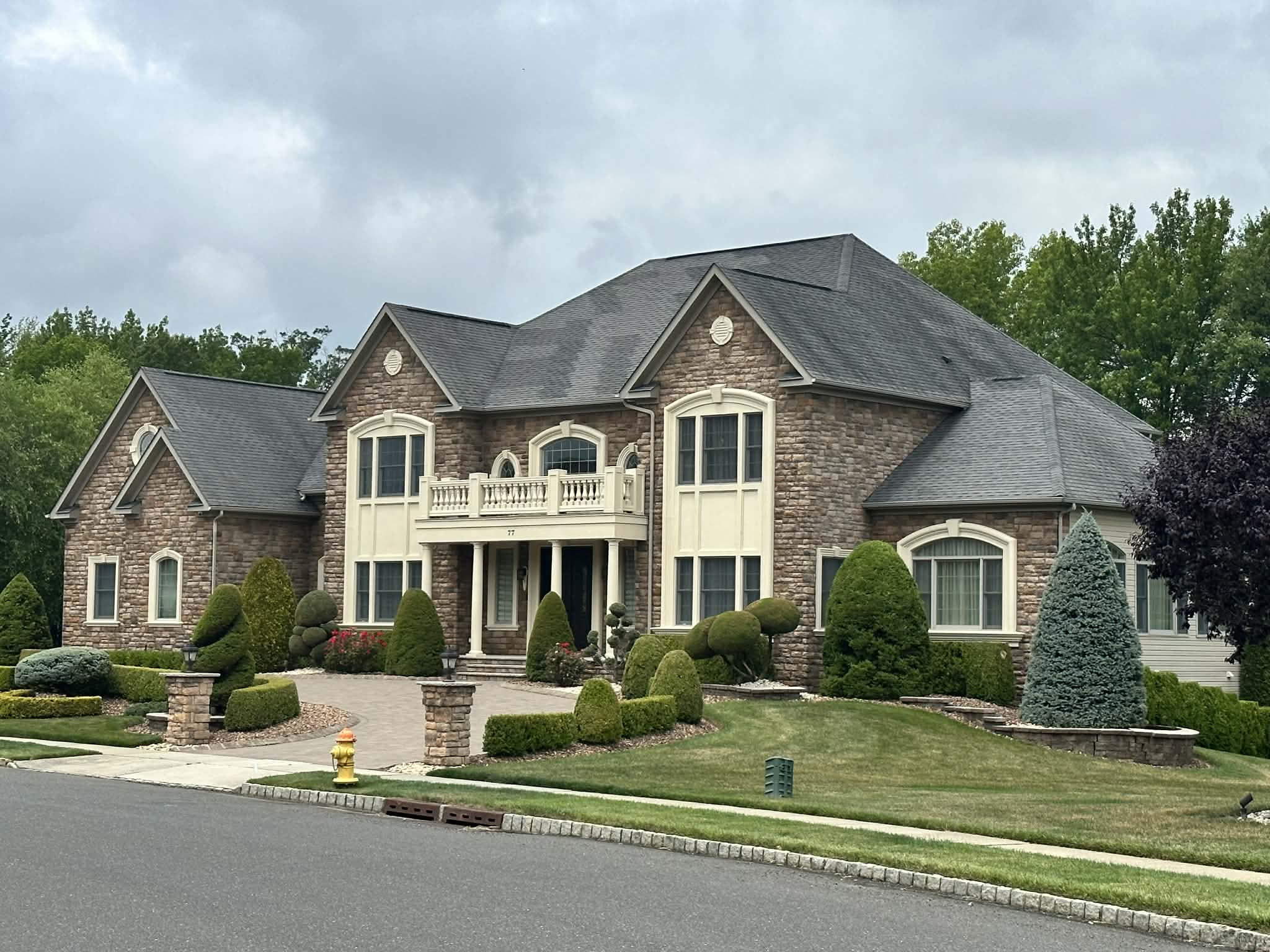 How to Fix a Sagging Roof: Signs it's Sagging, Repair Cost, & More