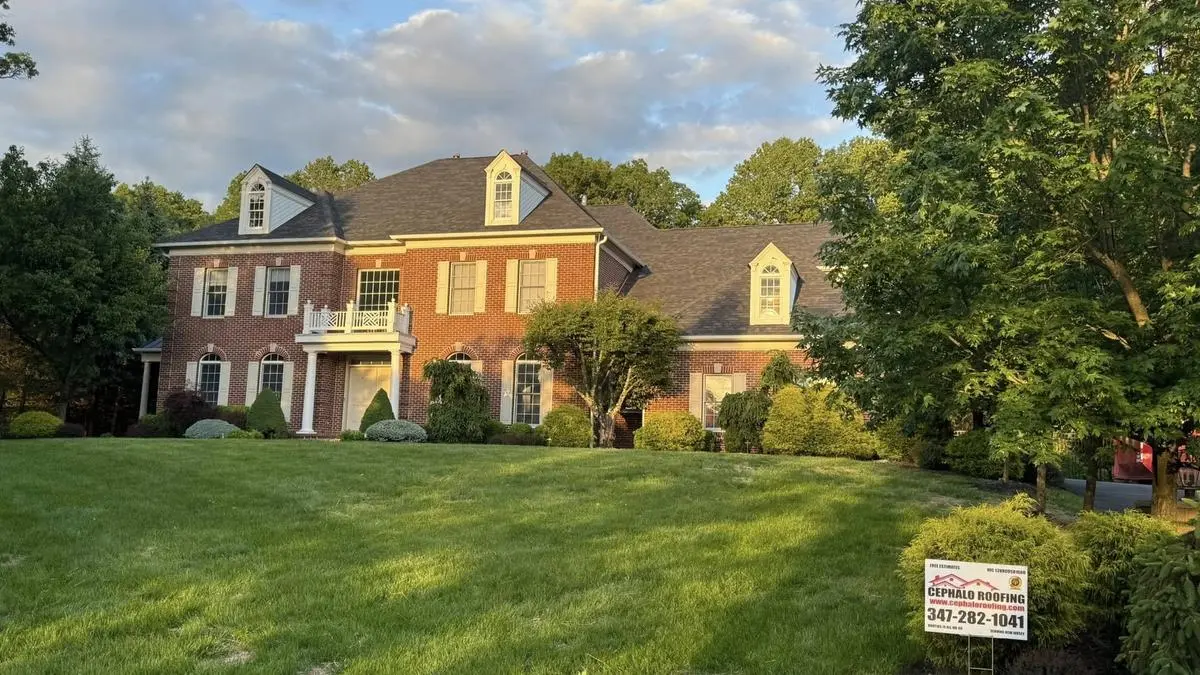 5 Best Commercial Flat Roof Types for Every Business