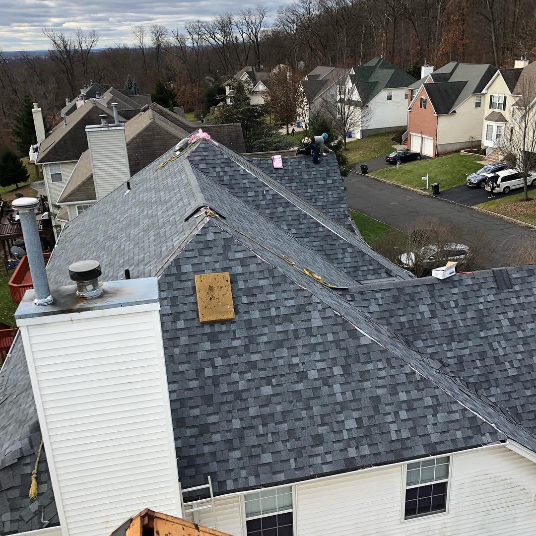 Professional roofing contractors in Massachusetts